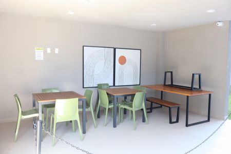 Apartamento à venda com 42m², 2 quartos e sem vagaÁrea comum - Salão de festas