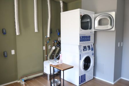 Apartamento à venda com 42m², 2 quartos e sem vagaÁrea comum - Lavanderia