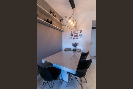 Apartamento para alugar com 90m², 2 quartos e 2 vagasSala