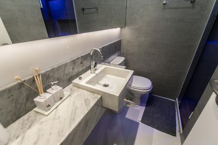 Apartamento para alugar com 90m², 2 quartos e 2 vagasBanheiro do Quarto 1