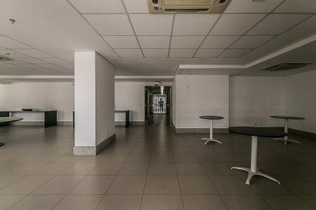 Apartamento para alugar com 90m², 2 quartos e 2 vagasÁrea comum - Salão de festas