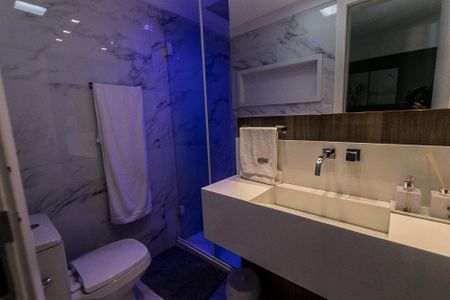 Apartamento para alugar com 90m², 2 quartos e 2 vagasBanheiro do Quarto 2