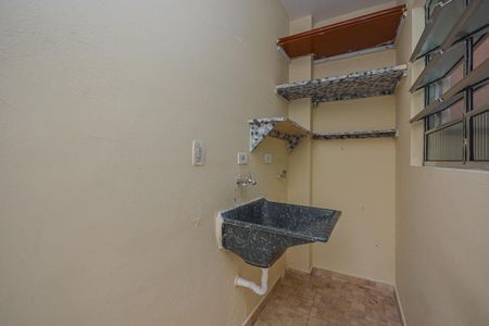 Casa para alugar com 50m², 1 quarto e sem vagaÁrea de Serviço