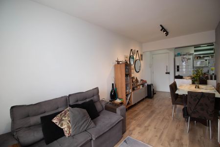 Sala de apartamento à venda com 2 quartos, 57m² em Vila Sao Paulo, Guarulhos