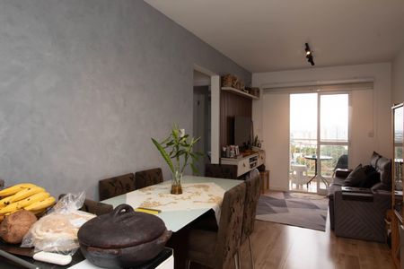 Apartamento à venda com 57m², 2 quartos e 1 vagaSala