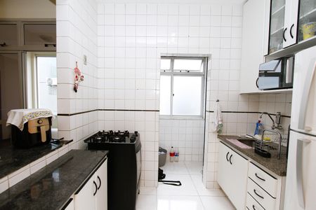 Apartamento à venda com 62m², 2 quartos e 2 vagasCozinha