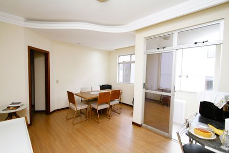 Sala de apartamento à venda com 2 quartos, 62m² em Castelo, Belo Horizonte