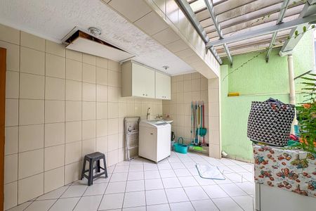 Casa à venda com 175m², 2 quartos e 2 vagasÁrea de Serviço
