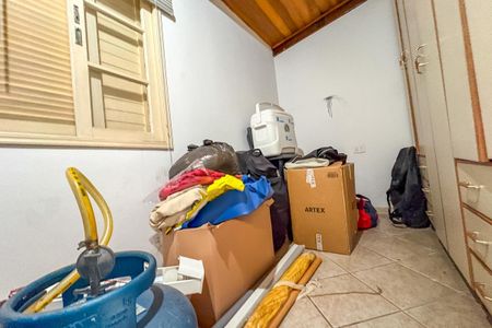 Casa à venda com 175m², 2 quartos e 2 vagasQuarto Edícula