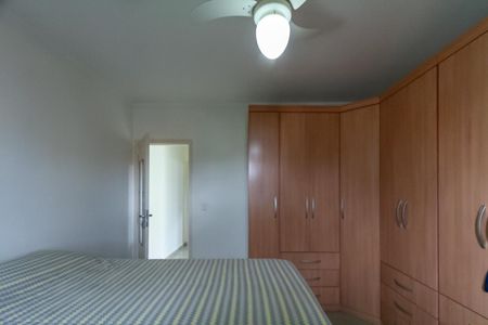 Casa à venda com 175m², 2 quartos e 2 vagasSuíte