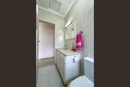 Casa à venda com 175m², 2 quartos e 2 vagasBanheiro Social