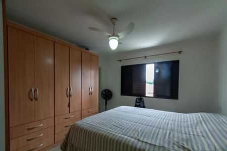 Casa à venda com 175m², 2 quartos e 2 vagasSuíte