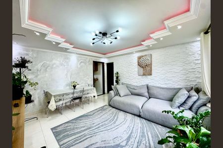 Apartamento para alugar com 70m², 2 quartos e 1 vagaSala