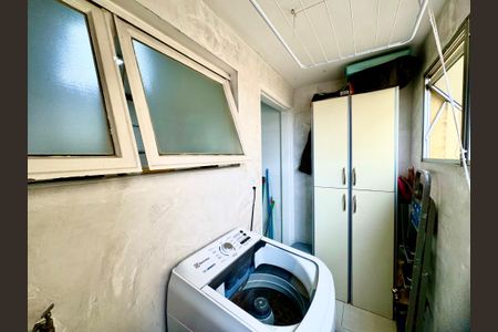 Apartamento para alugar com 70m², 2 quartos e 1 vagaÁrea de Serviço