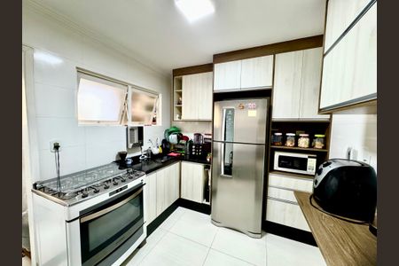 Apartamento para alugar com 70m², 2 quartos e 1 vagaCozinha