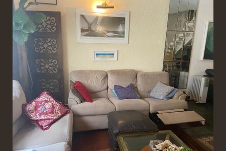 Casa para alugar com 4 quartos, 200m² em Jardim Nossa Senhora Aparecida, São Paulo