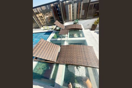 Apartamento para alugar com 323m², 4 quartos e 4 vagas