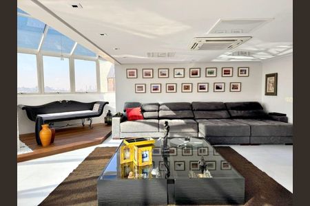 Apartamento para alugar com 323m², 4 quartos e 4 vagas