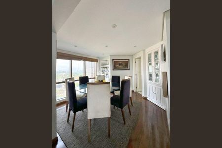 Apartamento para alugar com 323m², 4 quartos e 4 vagas