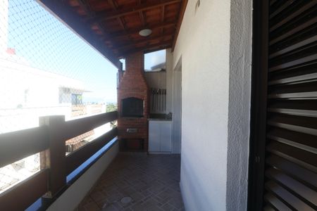 Apartamento para alugar com 106m², 2 quartos e 1 vaga Apartamento para alugar com 106m², 2 quartos e 1 vagaVaranda