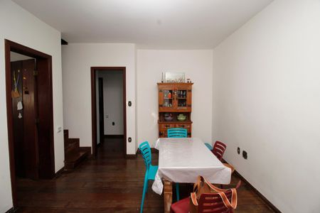 Casa à venda com 220m², 5 quartos e 2 vagasSala de Jantar