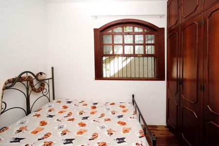 Casa à venda com 220m², 5 quartos e 2 vagasQuarto 3