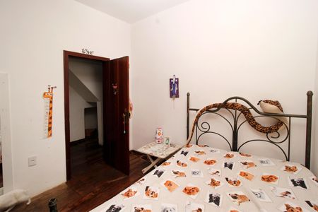 Casa à venda com 220m², 5 quartos e 2 vagasQuarto 3