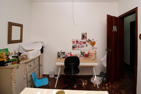 Casa à venda com 220m², 5 quartos e 2 vagasQuarto 5