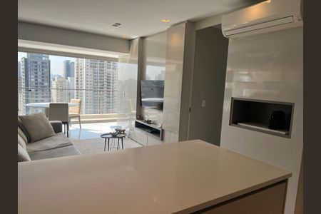 Apartamento para alugar com 71m², 1 quarto e 2 vagas