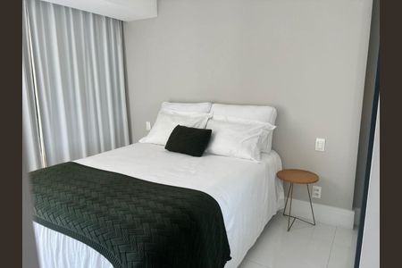 Apartamento para alugar com 71m², 1 quarto e 2 vagas