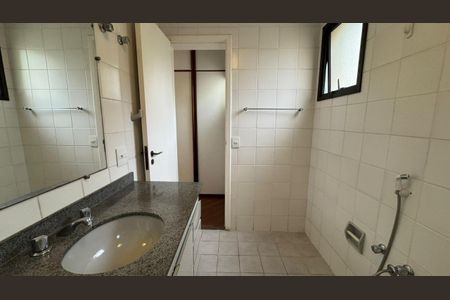 Apartamento para alugar com 128m², 3 quartos e 2 vagas