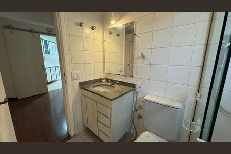 Apartamento para alugar com 128m², 3 quartos e 2 vagas