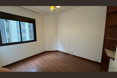 Apartamento para alugar com 3 quartos, 128m² em Vila Nova Conceição, São Paulo