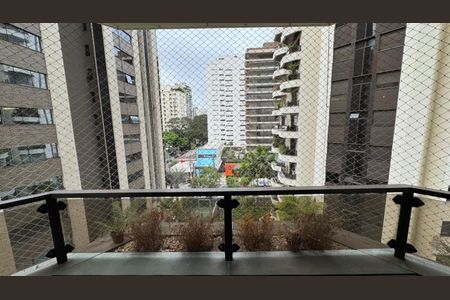 Apartamento para alugar com 128m², 3 quartos e 2 vagas