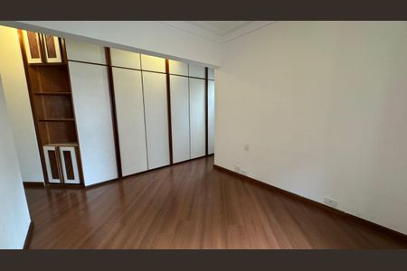 Apartamento para alugar com 3 quartos, 128m² em Vila Nova Conceição, São Paulo