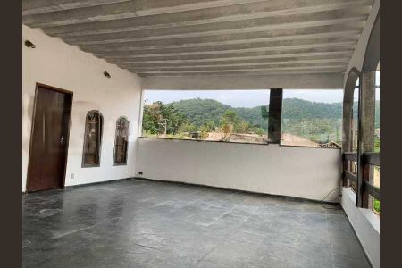 Casa de condomínio à venda com 189m², 4 quartos e 2 vagas