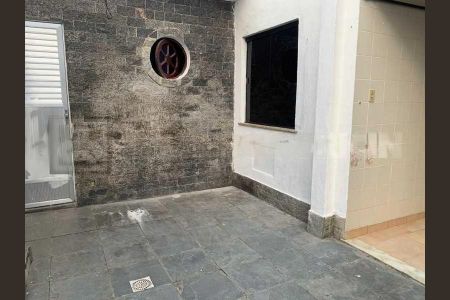 Casa de condomínio à venda com 189m², 4 quartos e 2 vagas