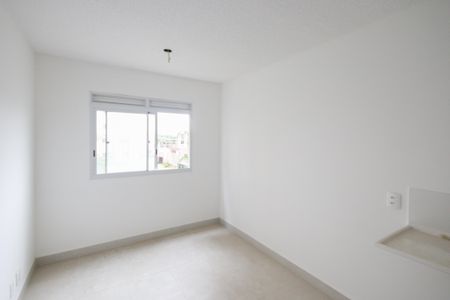Apartamento para alugar com 32m², 2 quartos e sem vaga Apartamento para alugar com 32m², 2 quartos e sem vagaSala/Cozinha