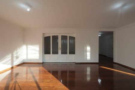 Apartamento para alugar com 3 quartos, 240m² em Itaim Bibi, São Paulo