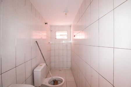 Banheiro de casa de condomínio para alugar com 1 quarto, 50m² em Vila Mirante, São Paulo