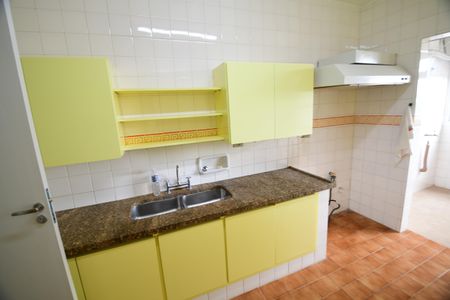 Apartamento para alugar com 138m², 3 quartos e 1 vagaCozinha