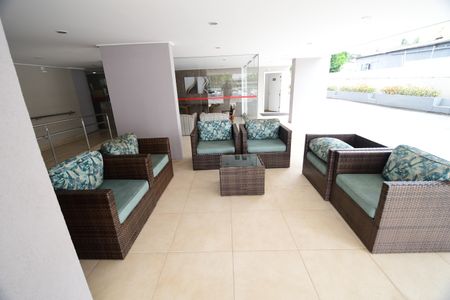 Apartamento para alugar com 138m², 3 quartos e 1 vagaHall social