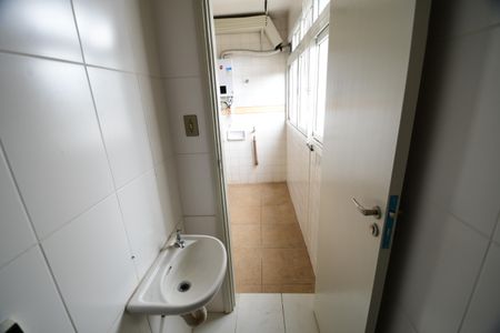 Apartamento para alugar com 138m², 3 quartos e 1 vagaBanheiro de serviço