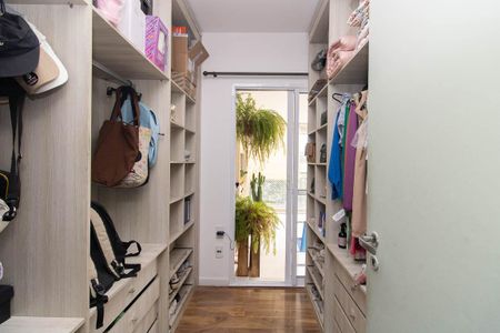 Apartamento à venda com 87m², 3 quartos e 1 vagaCloset