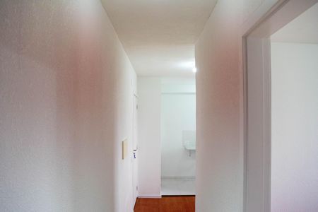 Apartamento para alugar com 43m², 2 quartos e sem vaga Apartamento para alugar com 43m², 2 quartos e sem vagaCorredor