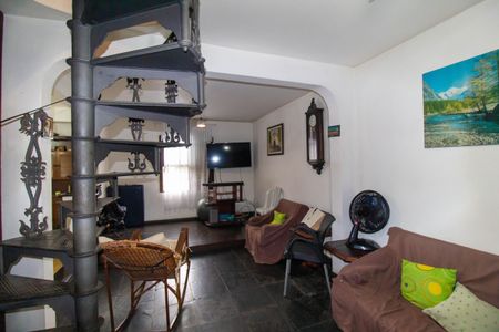 Casa à venda com 120m², 4 quartos e 3 vagas