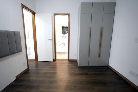 Apartamento para alugar com 70m², 2 quartos e 1 vaga Apartamento para alugar com 70m², 2 quartos e 1 vagaQuarto Suíte