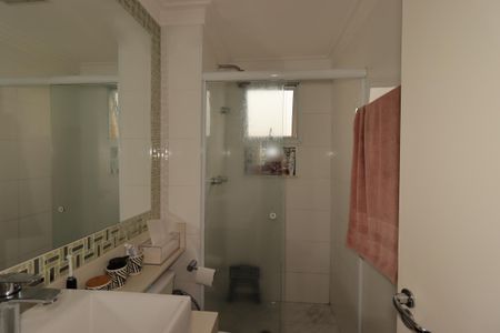 Apartamento à venda com 80m², 2 quartos e 2 vagasBanheiro da Suíte