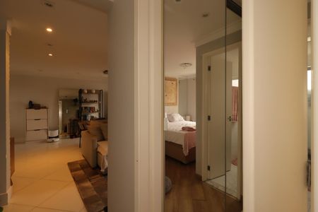 Apartamento à venda com 80m², 2 quartos e 2 vagasCorredor