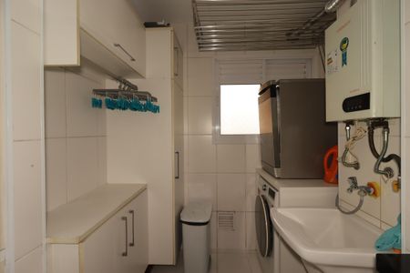 Apartamento à venda com 80m², 2 quartos e 2 vagasÁrea de Serviço